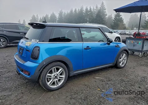 2011 Mini Cooper S из США, поврежденный, VIN WMWSV3C56BTY21265